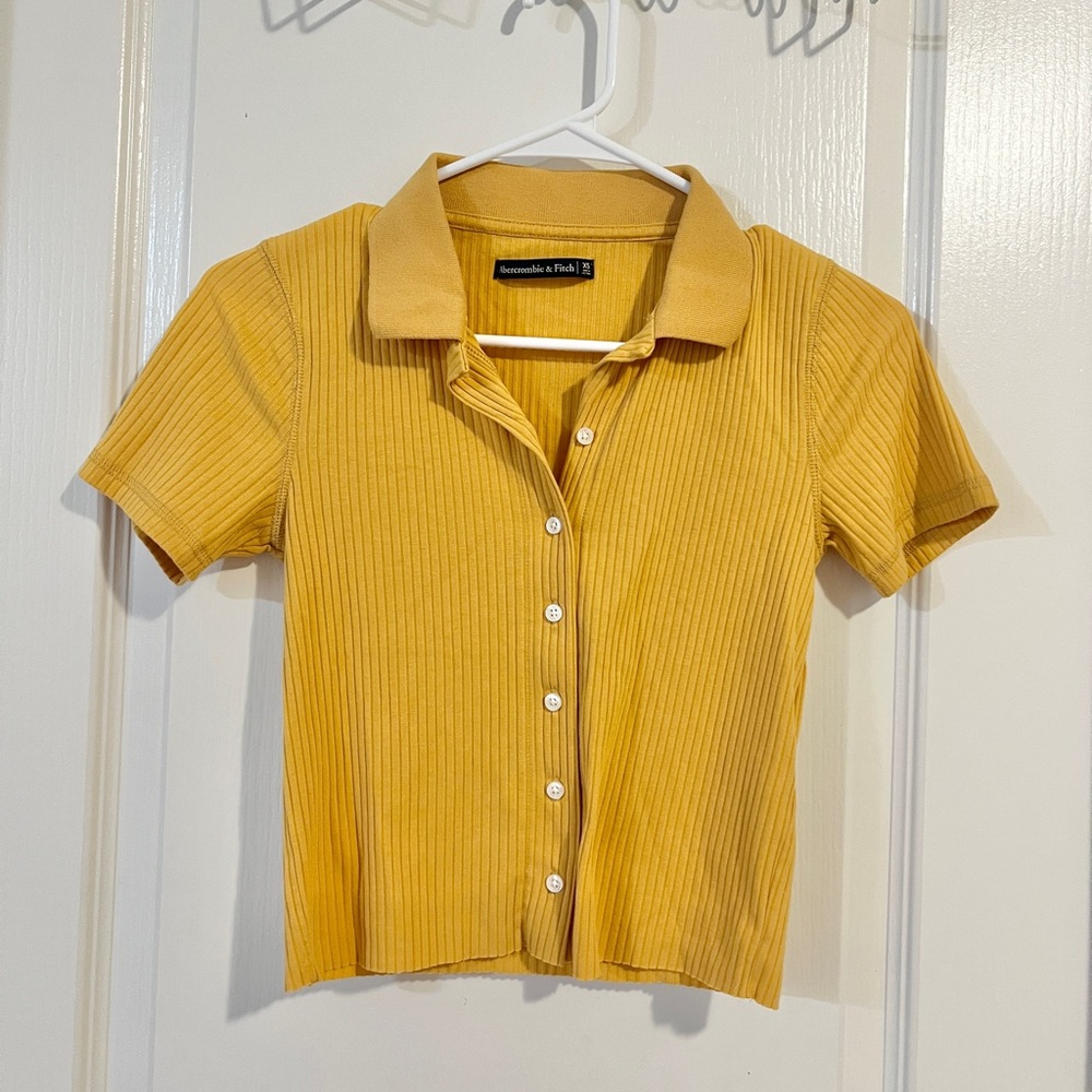 Abercrombie & Fitch crop top shirt